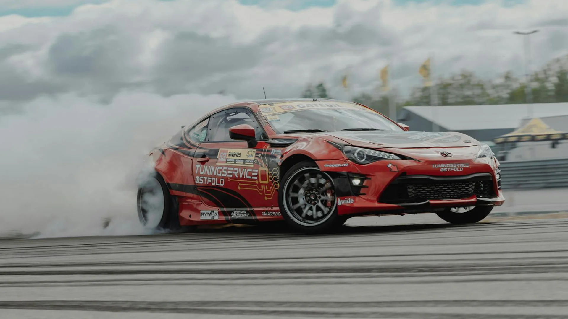 Mj Q2 Nj Q1 Zj Qt OW Uy MS00 O Tgz LWI5 OT At NG Mw YTI4 ZT Zj ZD Vk racing facebook image blog